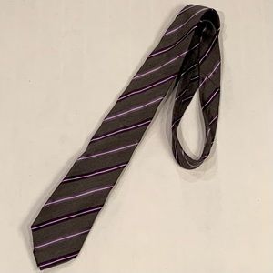Geoffrey Beene purple and great striped tie